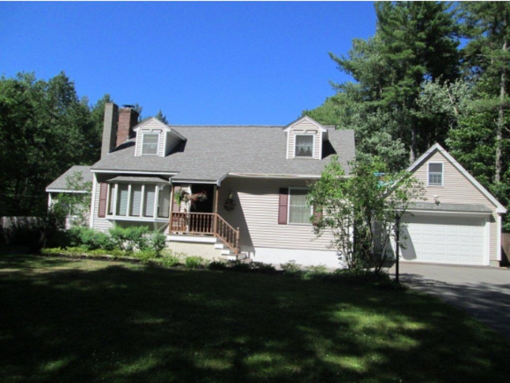 62 River Road Stratham, NH 03885 - Photo 1 of 21