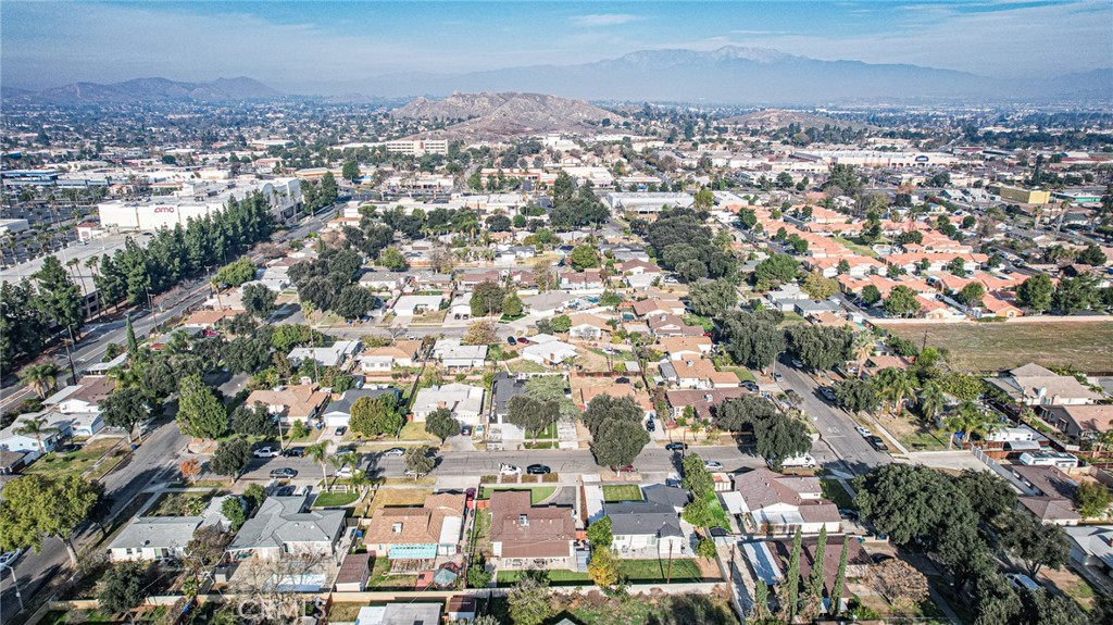 10039 Primrose Drive Riverside, CA 92503 - Photo 54 of 56 an aerial view of residential building with green space