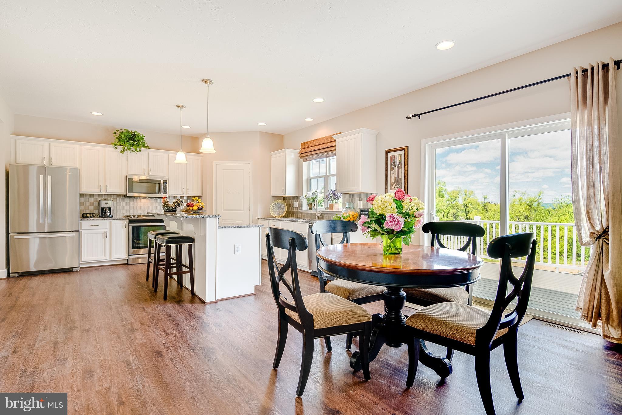 7 Alabaster Run Hanover, PA 17331 - Photo 8 of 21 Breakfast area SIMILAR PHOTO