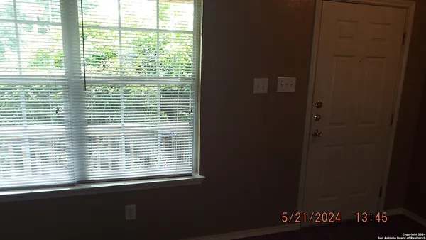 $1,595 | 6410 Royal Rdg Drive, San Antonio, TX 78239