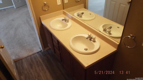 $1,595 | 6410 Royal Rdg Drive, San Antonio, TX 78239