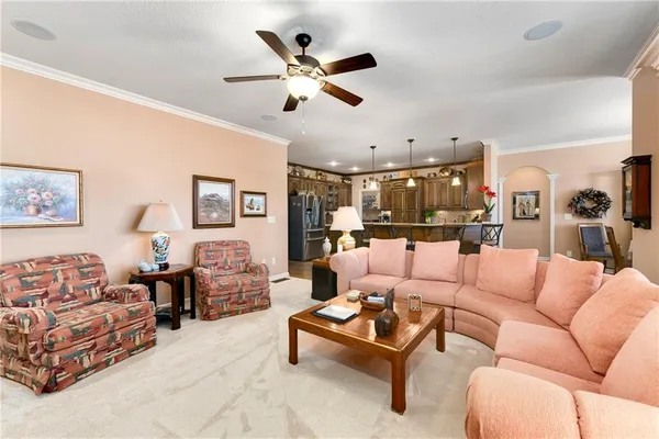 $529,900 | 908 Southwest Olympia Court, Lee's Summit, MO 64082