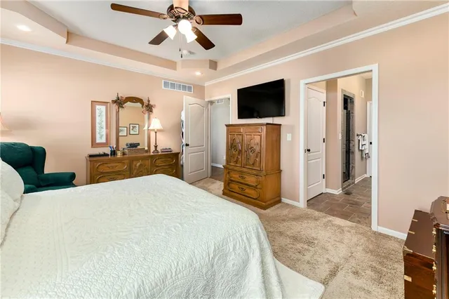 $574,900 | 908 Southwest Olympia Court, Lee's Summit, MO 64082