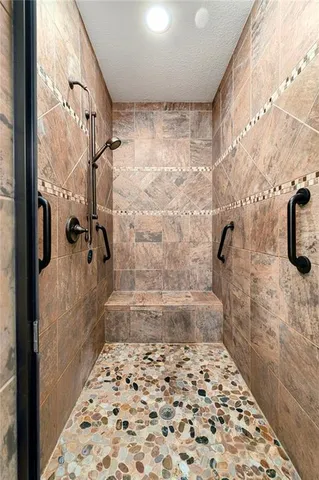 $574,900 | 908 Southwest Olympia Court, Lee's Summit, MO 64082