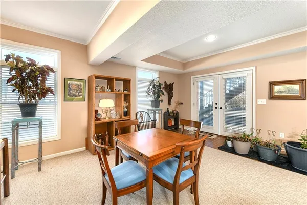 $529,900 | 908 Southwest Olympia Court, Lee's Summit, MO 64082