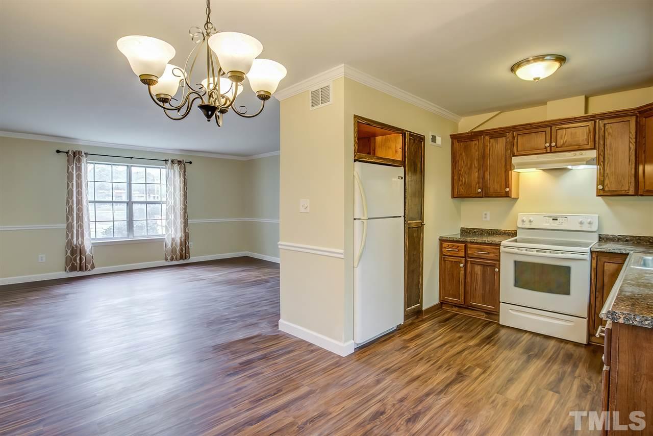 5608 Falls Of Neuse Road, Unit E Raleigh, NC 27609 - Photo 7 of 28 Great open space!