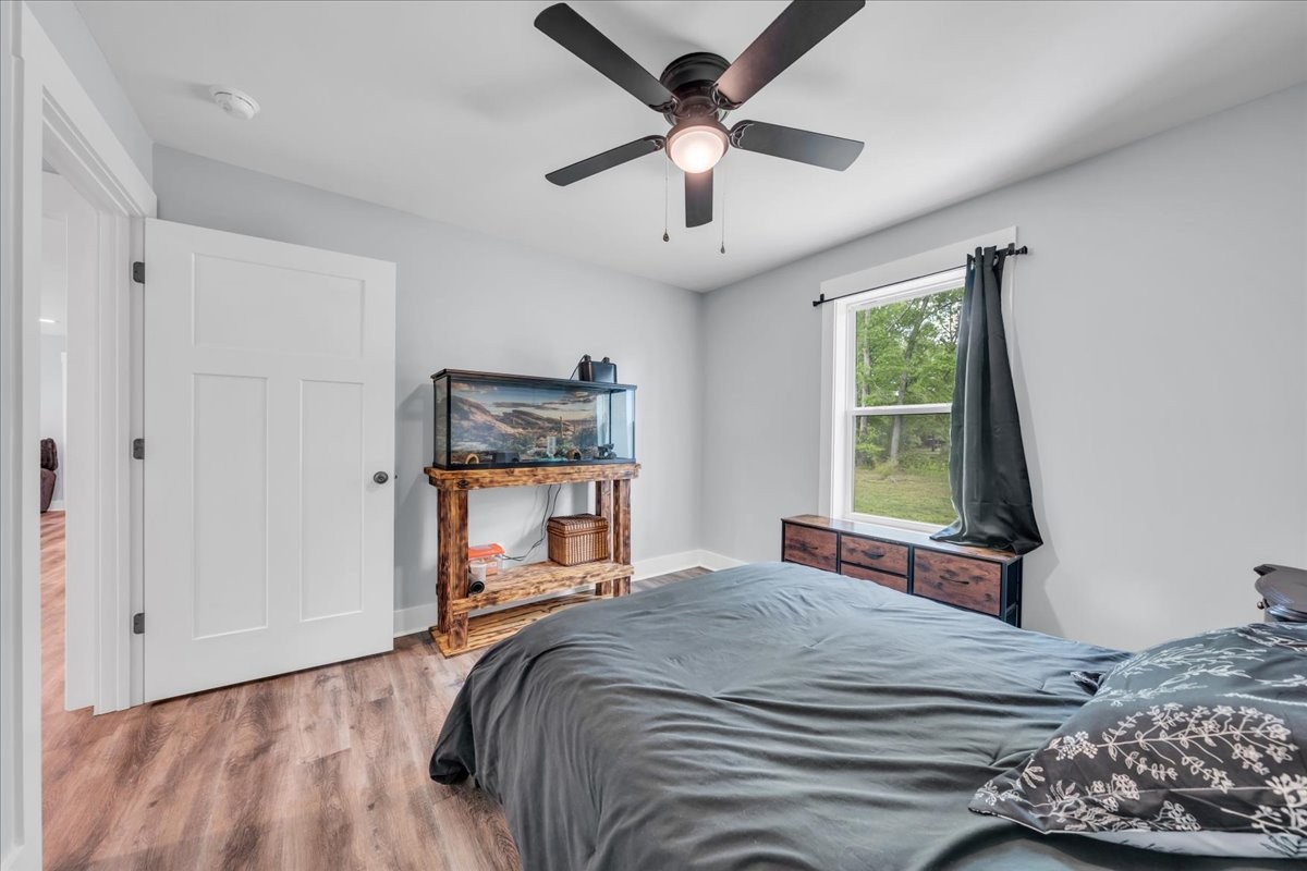 116 Carter Blake Road Tullahoma, TN 37388 - Photo 33 of 43 a bedroom with a bed and a window