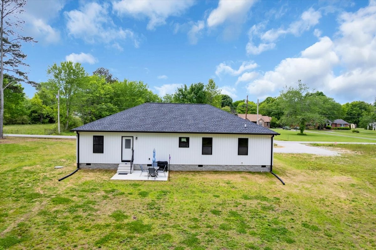 116 Carter Blake Road Tullahoma, TN 37388 - Photo 38 of 43 a front view of house with yard and trees