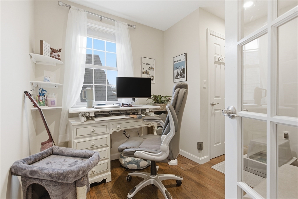 245 West Fifth Street, Unit 4 Boston, MA 02127 - Photo 17 of 27