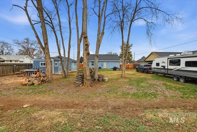 $335,000 | 120 Mead Street, Caldwell, ID 83605