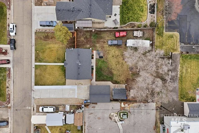 $335,000 | 120 Mead Street, Caldwell, ID 83605