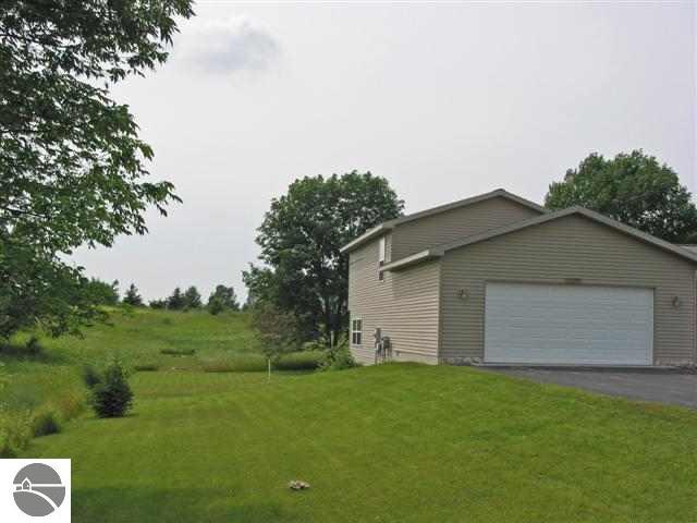 3730 South Town Line Road Cedar, MI 49621 - Photo 4 of 14 1694992-3.JPG