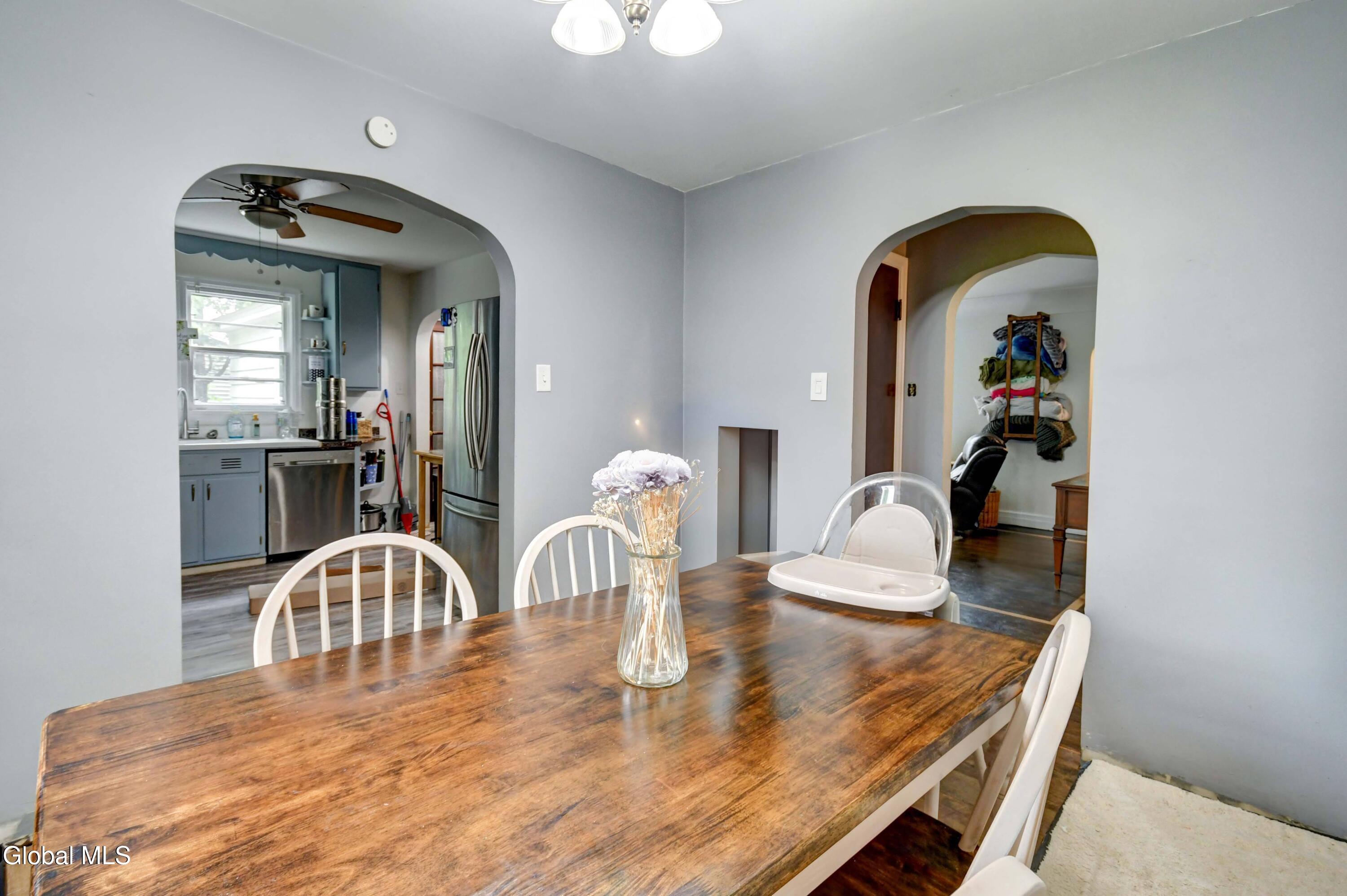 195 Northampton Road Amsterdam, NY 12010 - Photo 6 of 34 195 Northampton-14