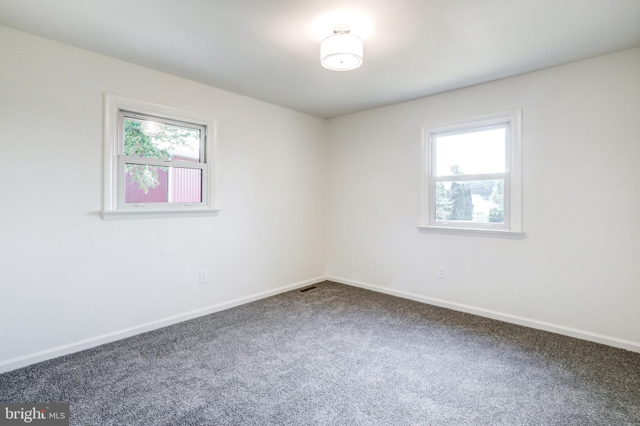 1198 Iron Bridge Road Columbia, PA 17512 - Photo 17 of 40 an empty room with a window