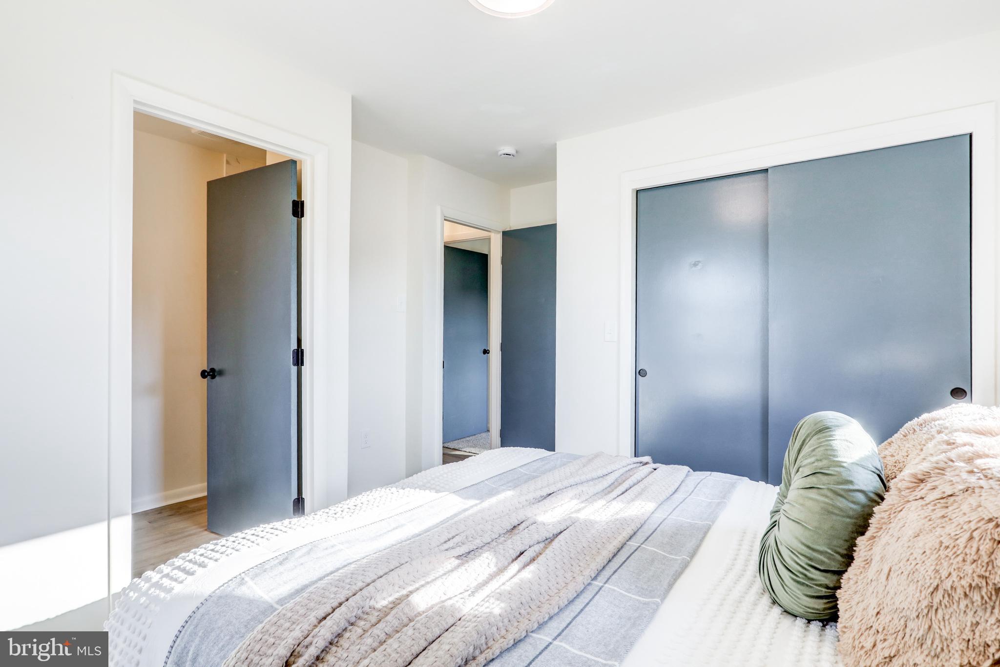 1198 Iron Bridge Road Columbia, PA 17512 - Photo 20 of 40 a bedroom with a bed and a mirror