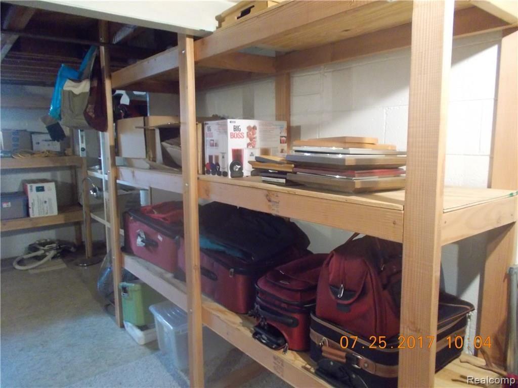 3488 Wakefield Road Berkley, MI 48072 - Photo 32 of 36