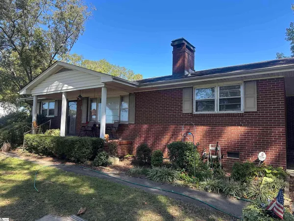 $185,000 | 374 Flatwood Road, Spartanburg, SC 29303