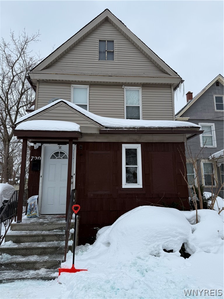 720 Monteagle Street Niagara Falls, NY 14305 - Photo 1 of 10