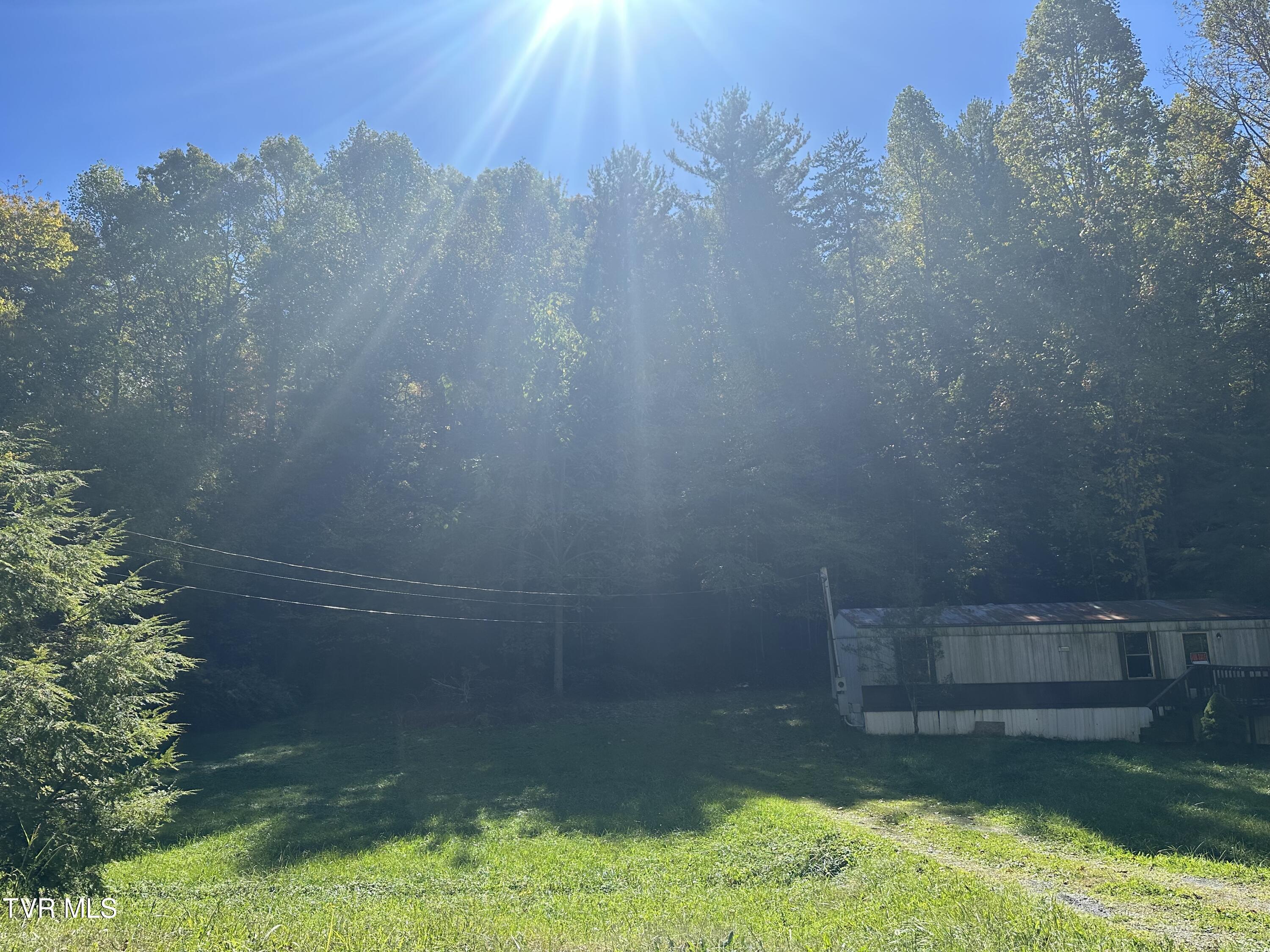 1847 Powder Branch Road Johnson City, TN 37601 - Photo 4 of 9 IMG_9146