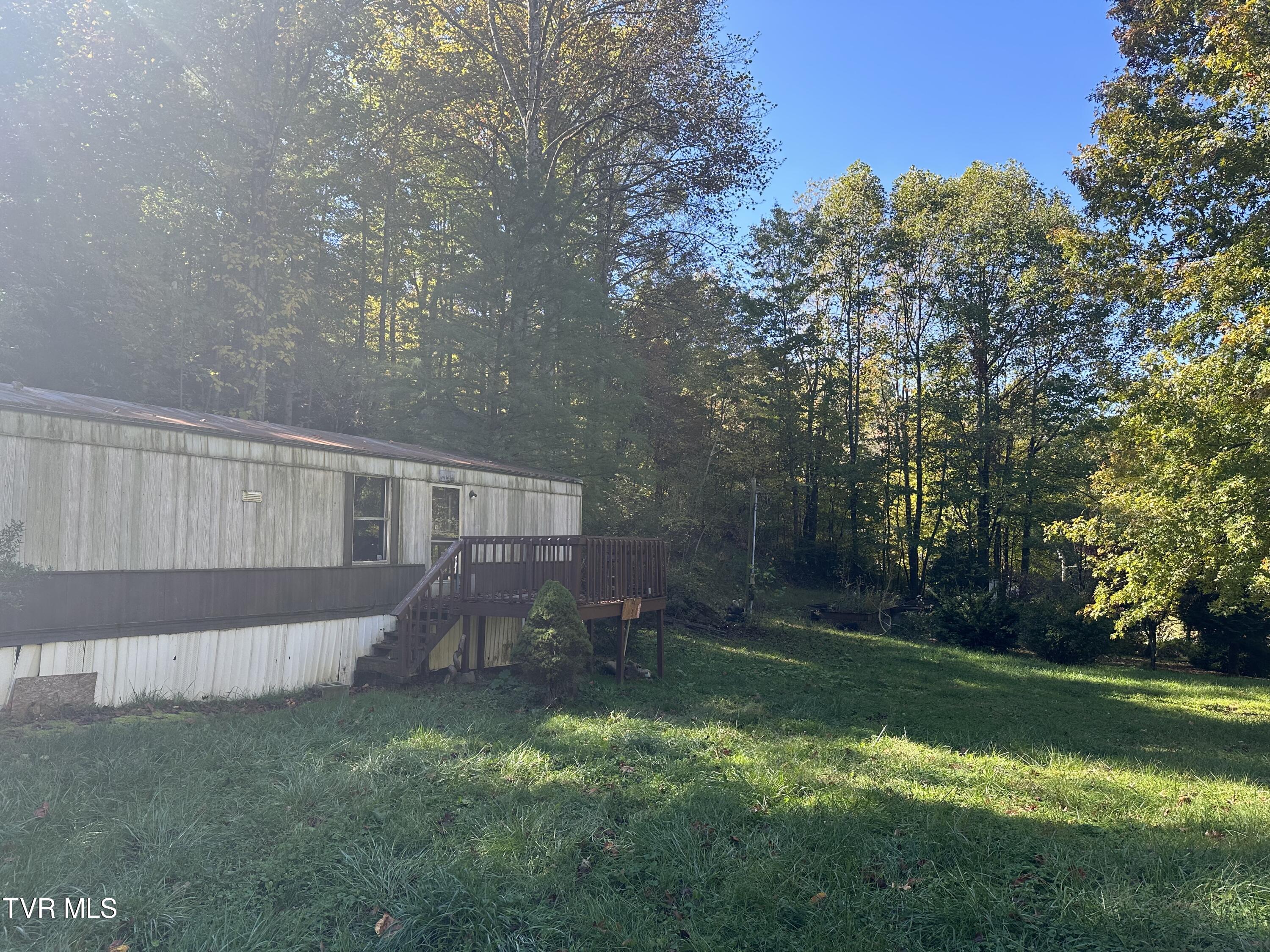 1847 Powder Branch Road Johnson City, TN 37601 - Photo 5 of 9 IMG_9150