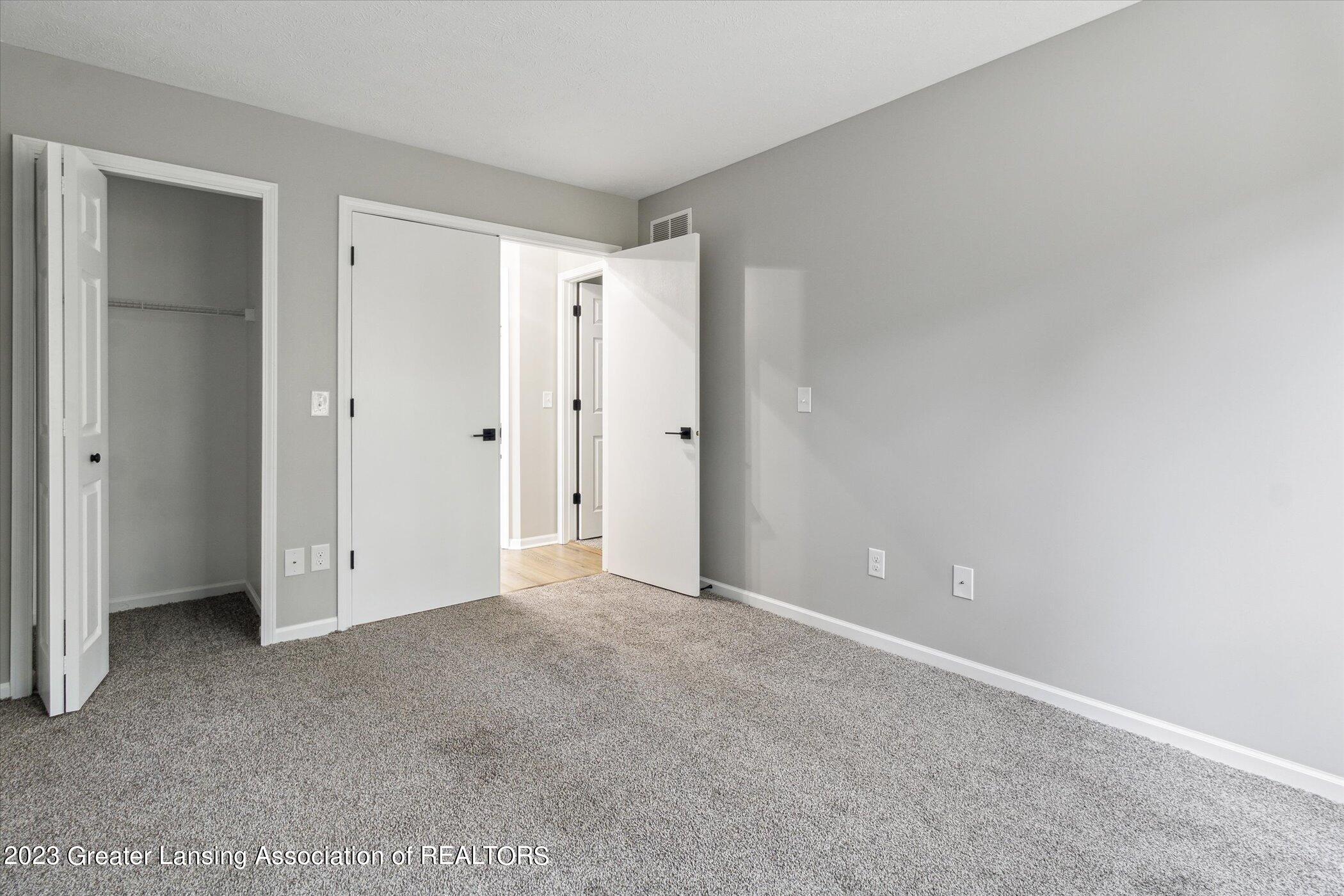 6727 Spring Tree Lane, Unit 117 Lansing, MI 48917 - Photo 19 of 36 24-6727-Spring-Tree-Ln-Lansing-MI-48917-