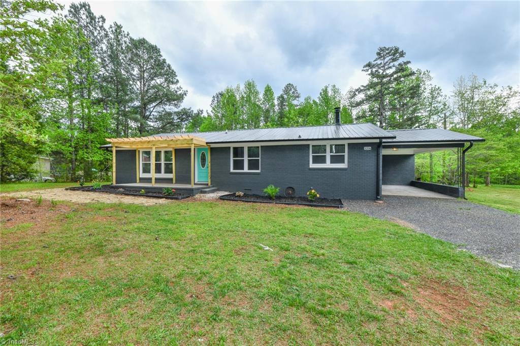 2276 Cid Road Lexington, NC 27292 - Photo 2 of 34 Front