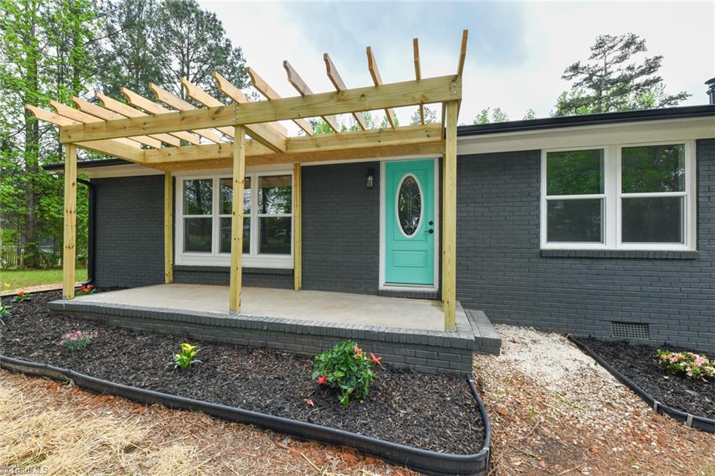2276 Cid Road Lexington, NC 27292 - Photo 29 of 34 Front Porch