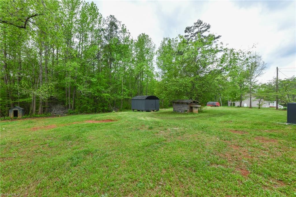 2276 Cid Road Lexington, NC 27292 - Photo 31 of 34 Backyard