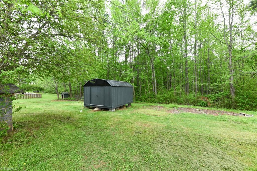 2276 Cid Road Lexington, NC 27292 - Photo 32 of 34 Extra Storageshed