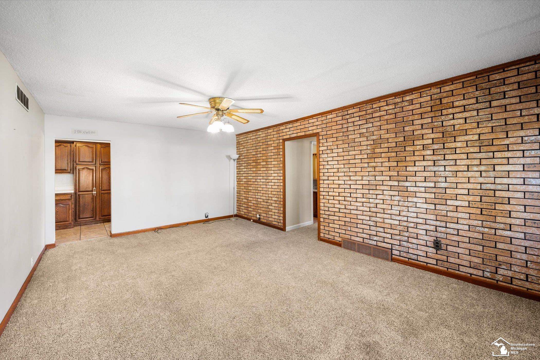 3785 Swartz Road La Salle, MI 48145 - Photo 5 of 24 50159051-cdc9c4d1-9e10-4bc2-b617-f02c6f09b6d4.JPG