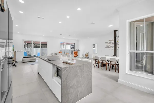 $6,500 | 5374 Southwest 33rd Avenue, Hollywood, FL 33312