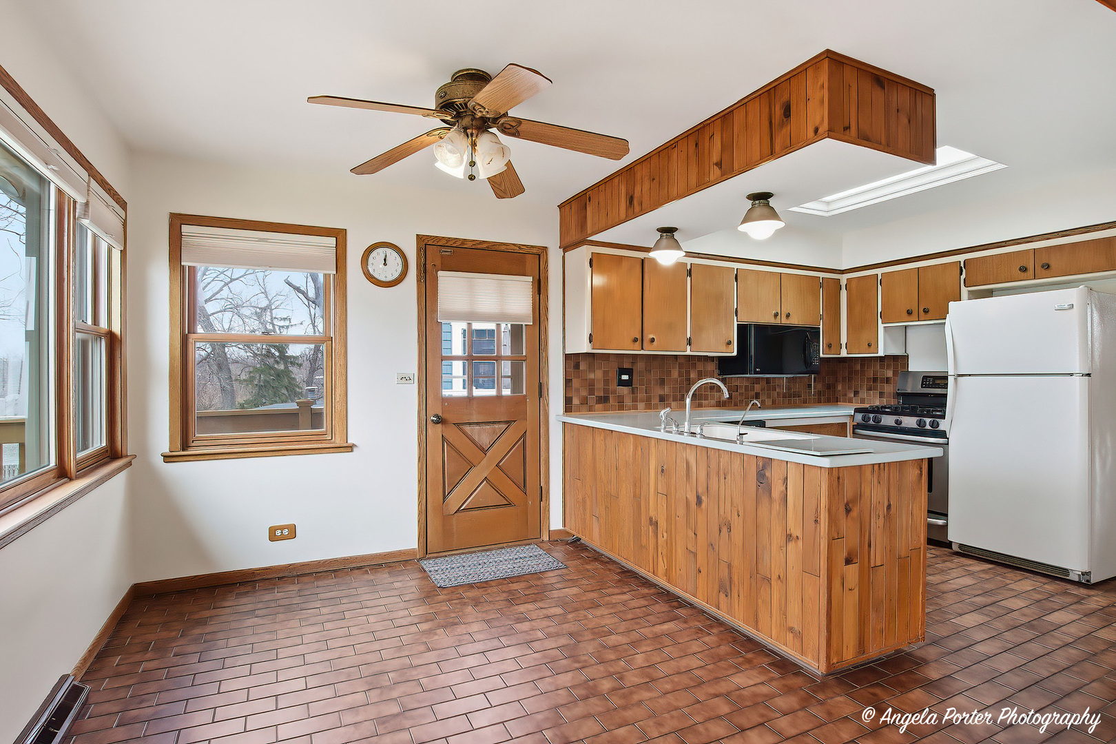 182 Riverside Island Drive Fox Lake, IL 60020 - Photo 11 of 47