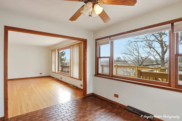 $449,900 | 182 Riverside Island Drive, Fox Lake, IL 60020