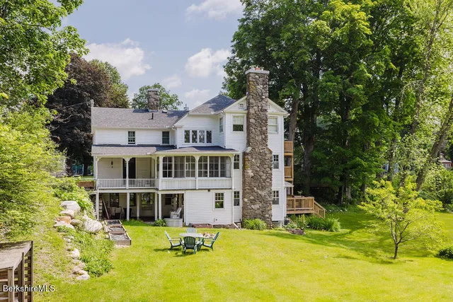 $649,000 | 168 Main Street, Sheffield, MA 01257