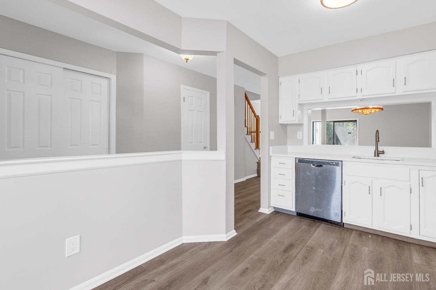 1505 Maplecrest Road Edison, NJ 08820 - Photo 11 of 26 Gallery Image 11