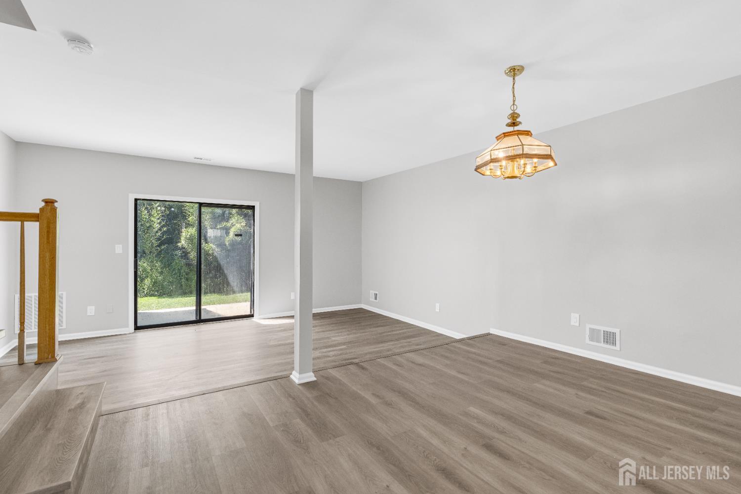 1505 Maplecrest Road Edison, NJ 08820 - Photo 6 of 26 Gallery Image 6