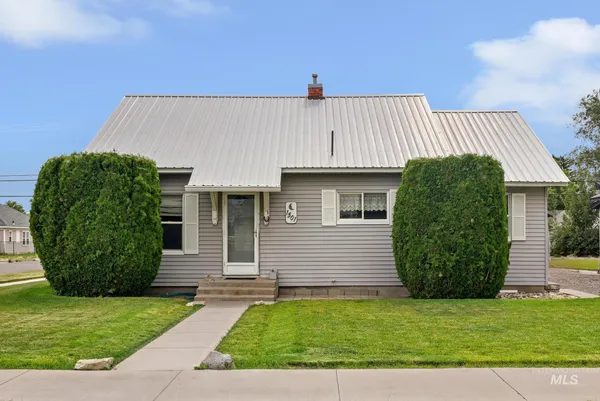 $220,000 | 1501 Hansen Avenue, Burley, ID 83318
