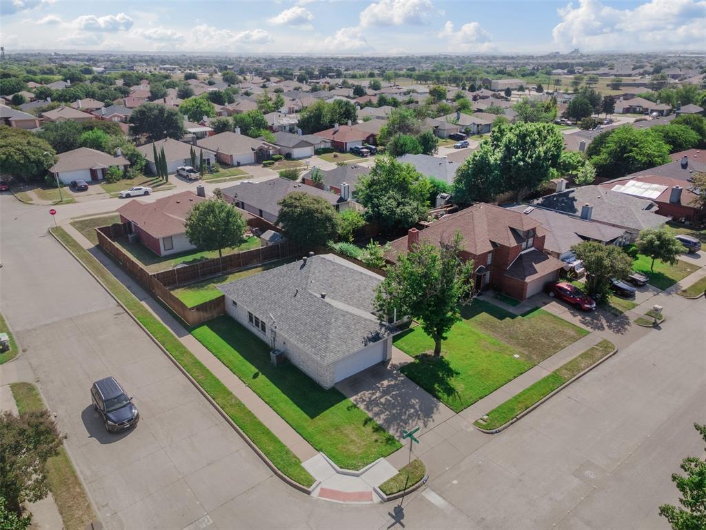 7301 Wagonwheel Road Fort Worth, TX 76133 - Photo 31 of 34 an aerial view of a house