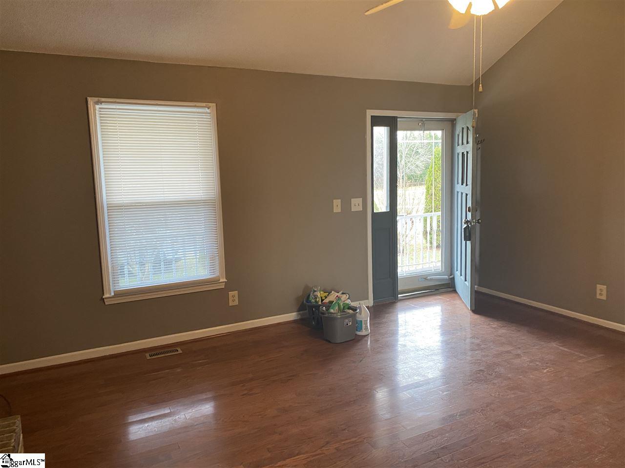 18 Duncan Road Greenville, SC 29617 - Photo 4 of 19