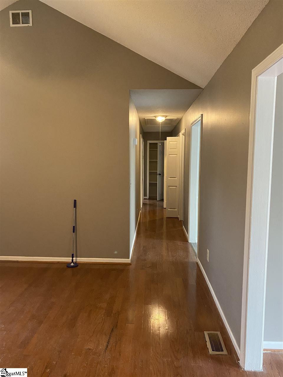 18 Duncan Road Greenville, SC 29617 - Photo 6 of 19