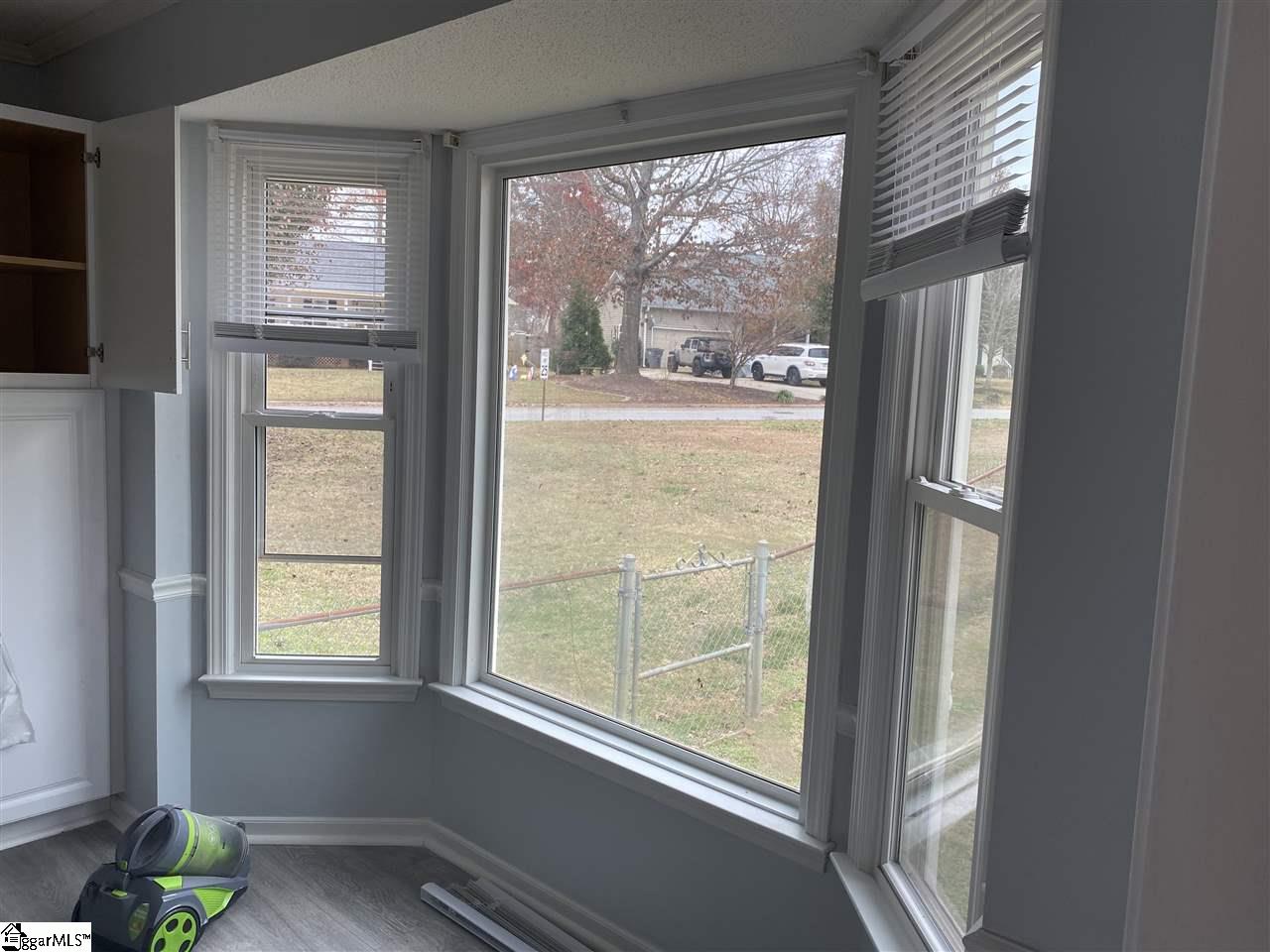 18 Duncan Road Greenville, SC 29617 - Photo 8 of 19