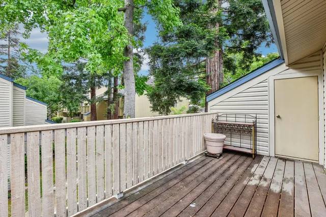 a view of a house with street