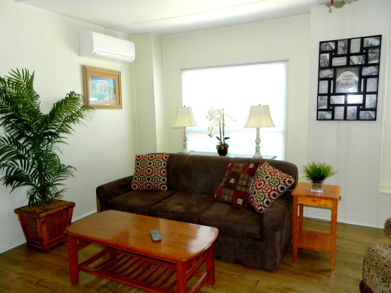 301 Bandy Way Grants Pass, OR 97526 - Photo 10 of 30 Living Room