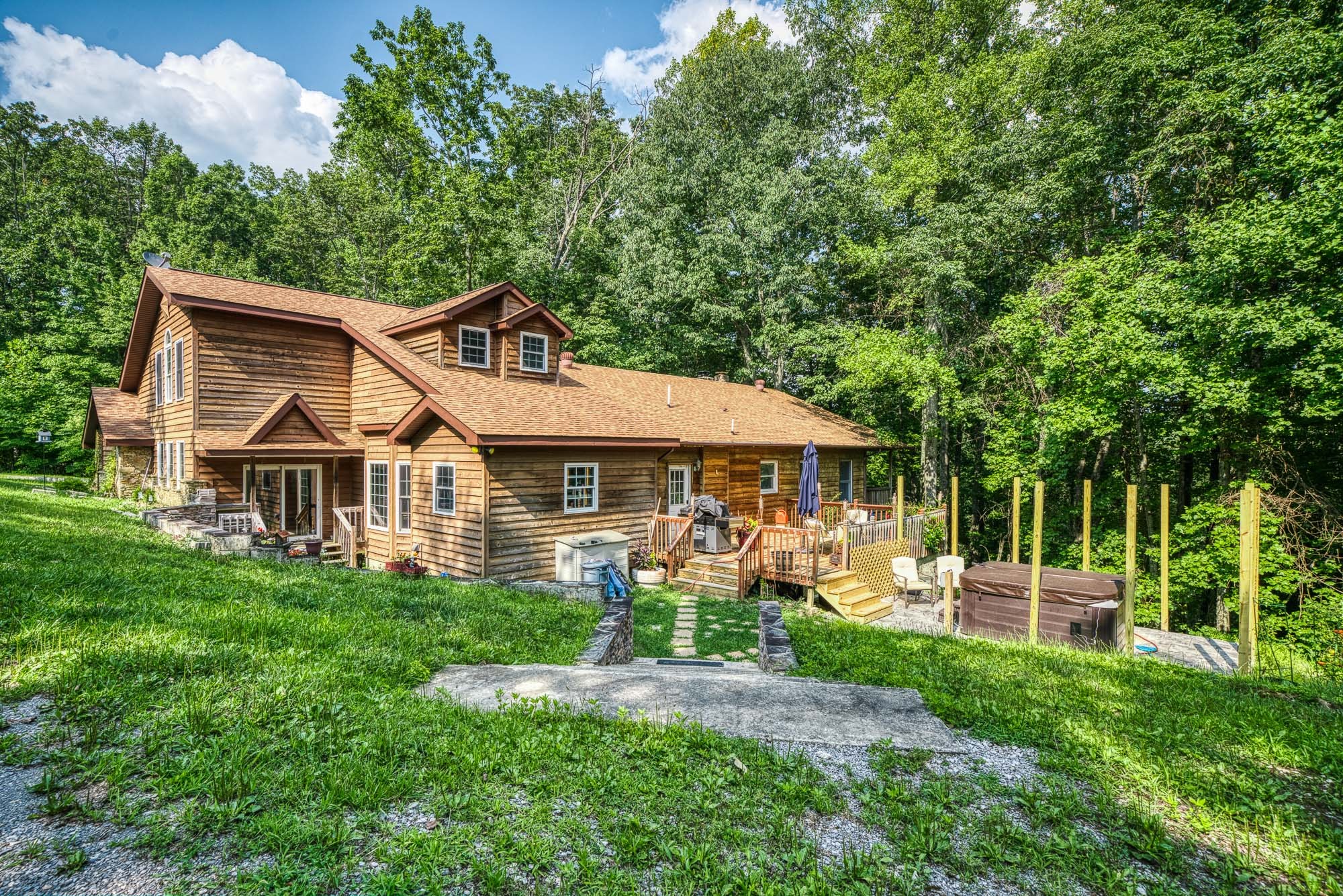454 East Cove Road Monterey, TN 38574 - Photo 4 of 18 Gallery Image 4