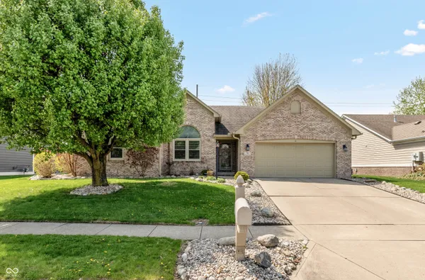 $349,900 | 31 Torrey Pine Drive, Brownsburg, IN 46112