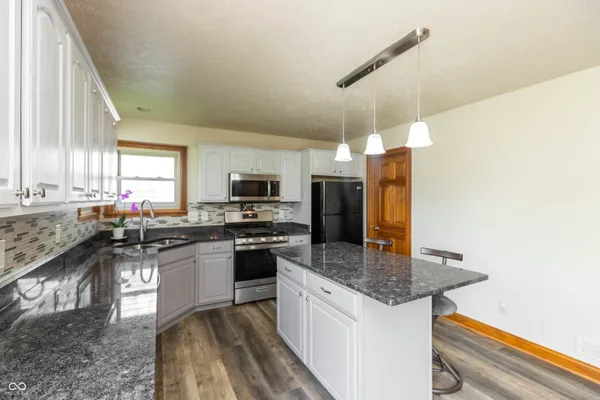 $349,900 | 31 Torrey Pine Drive, Brownsburg, IN 46112