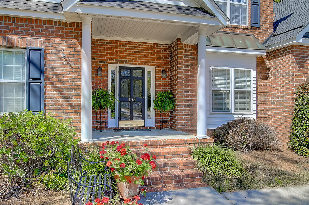 403 Springfield Road Mount Pleasant, SC 29464 - Photo 2 of 36 403 Springfield (4)