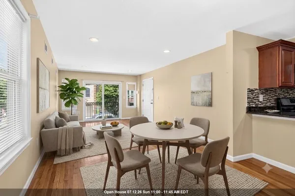 $3,850 | 43 Manhattan Avenue, Unit 1, Jersey City, NJ 07307
