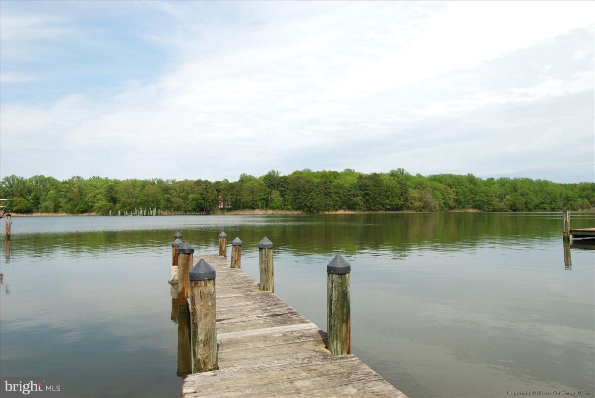 1586 Long Point Road Pasadena, MD 21122 - Photo 22 of 23 Community Pier