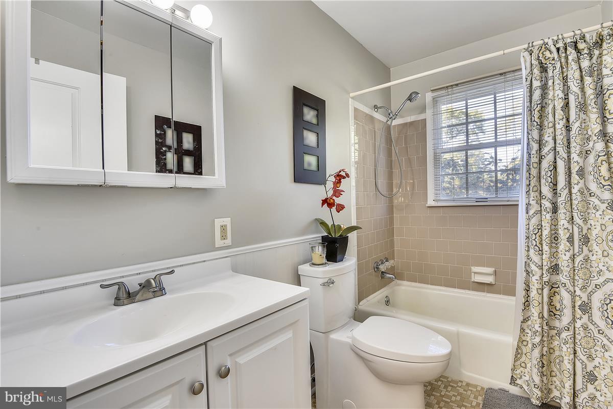 1586 Long Point Road Pasadena, MD 21122 - Photo 10 of 23 Hall Bath - remodeled